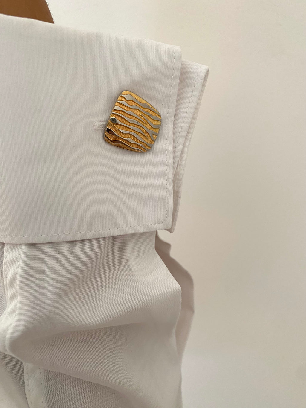 Duo Chemise blanche Homme (+ Manchettes) & Boucles d’oreilles « Inca » vintage