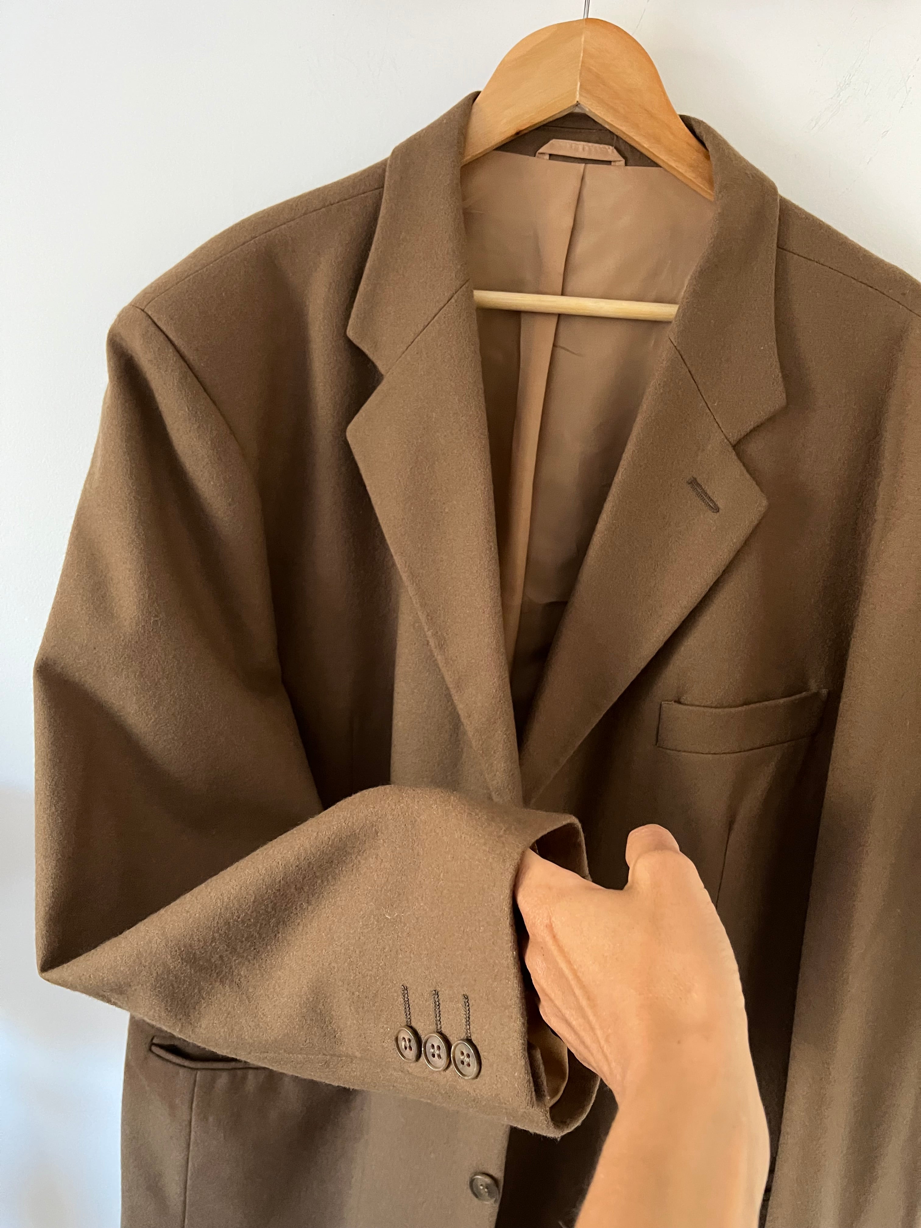 Duo Blazer Homme EDITORIAL & Sac cuir «  Pourchet  »