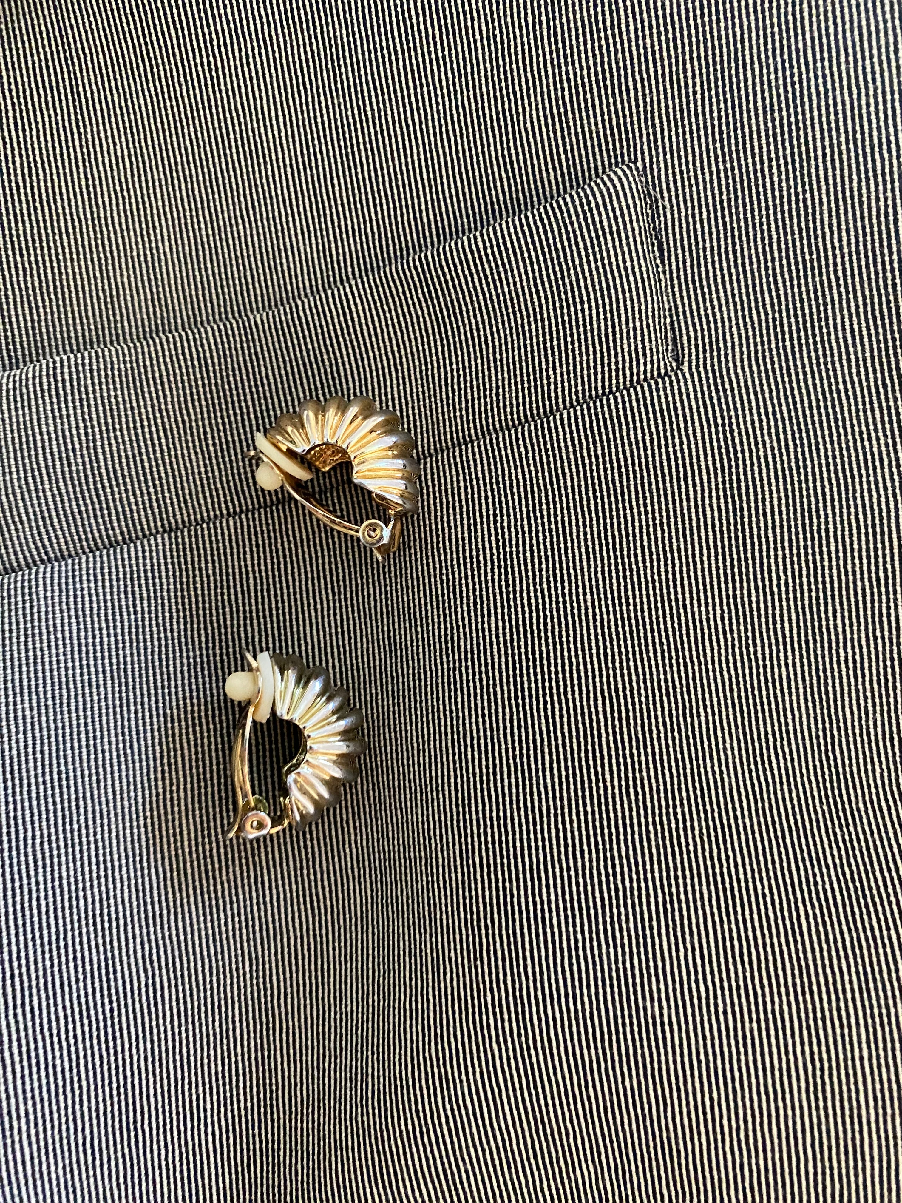 Duo Blazer Homme EDITORIAL ( super Oversize) & Boucles d’oreilles « Accordéon » vintage