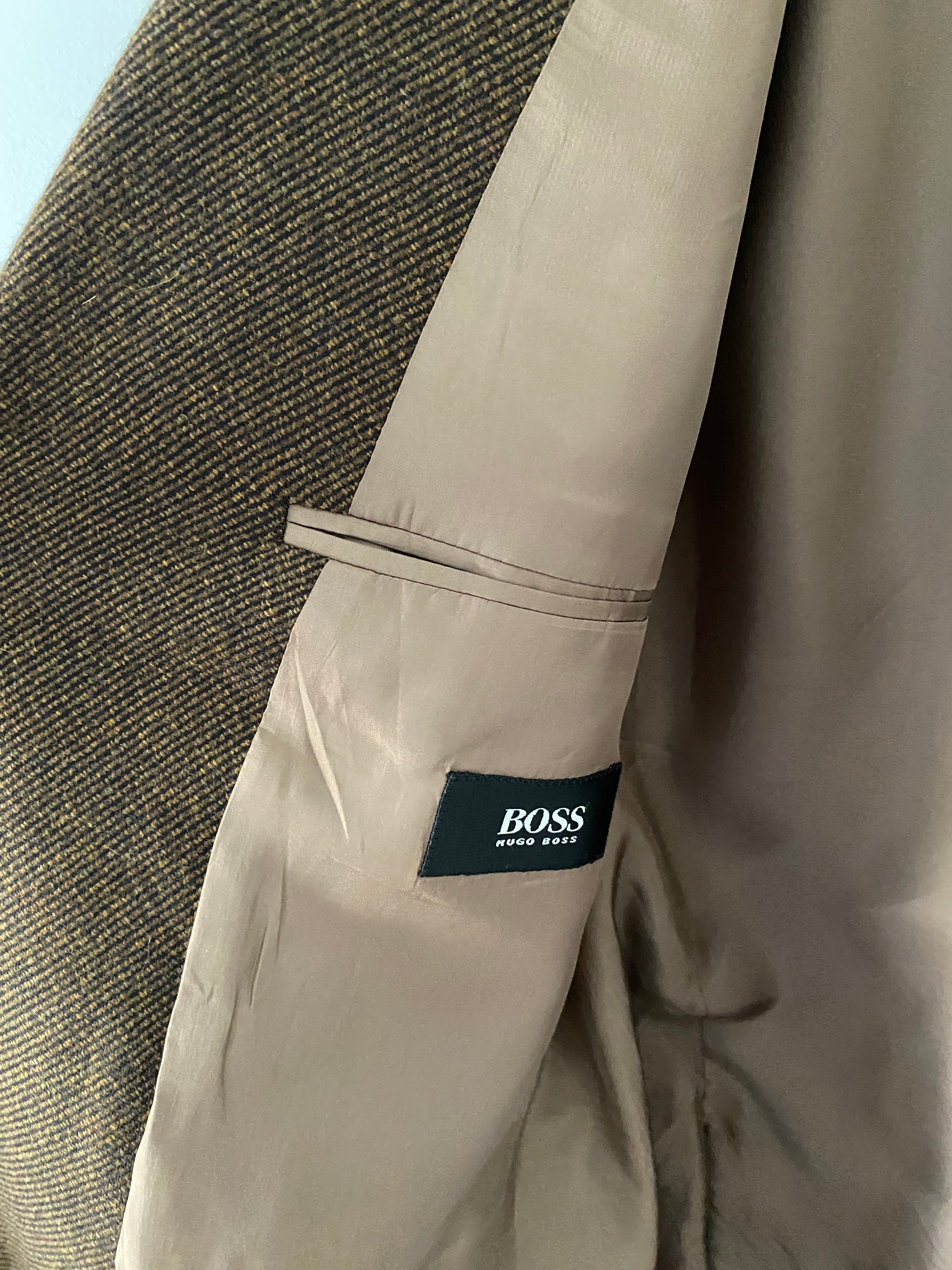 Duo Blazer  Homme LUXE Hugo boss & Collier « Inca » vintage