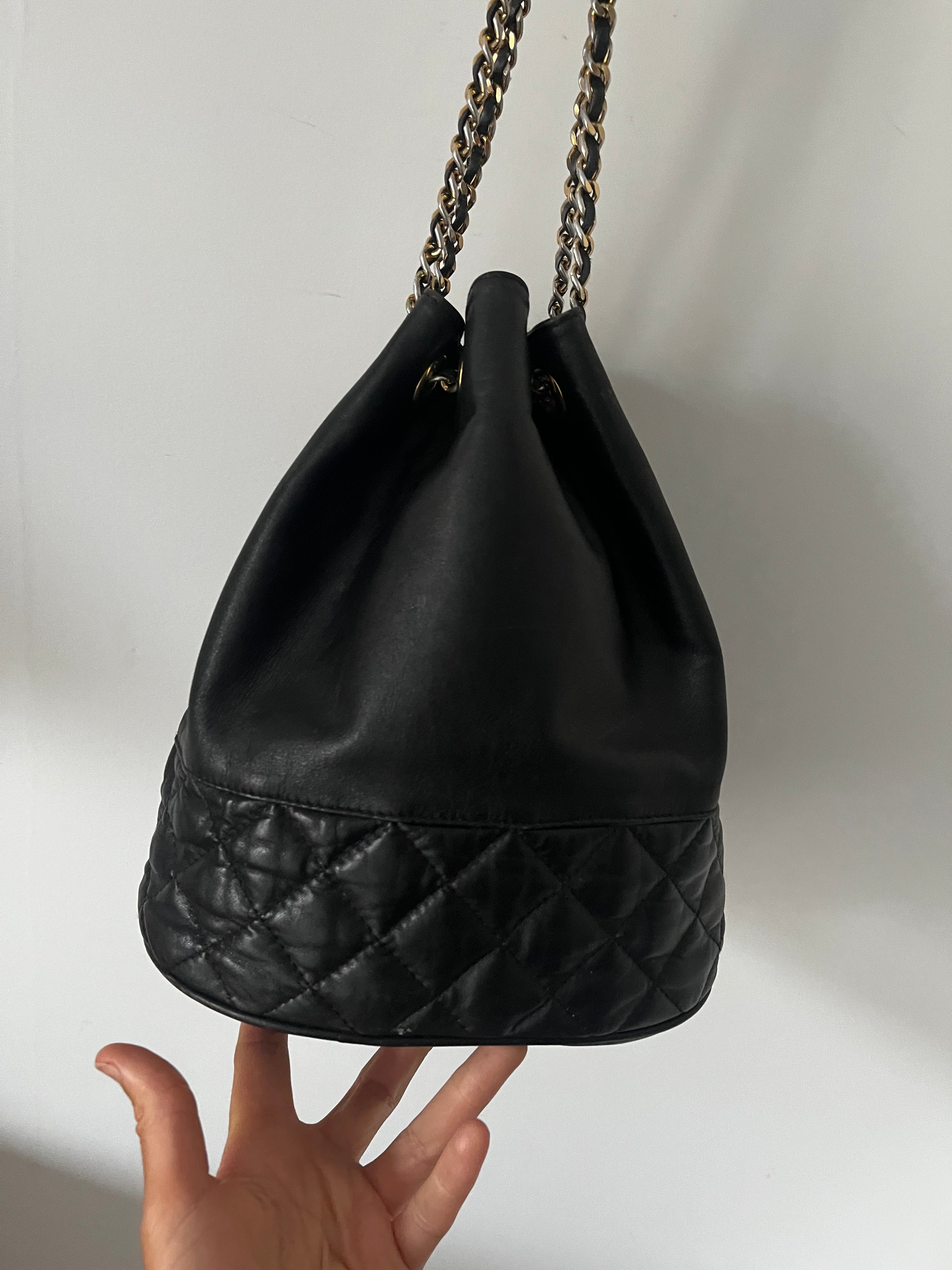 Duo Blazer Homme LUXE YSL vintage   & Sac « seau» matelassé cuir vintage 