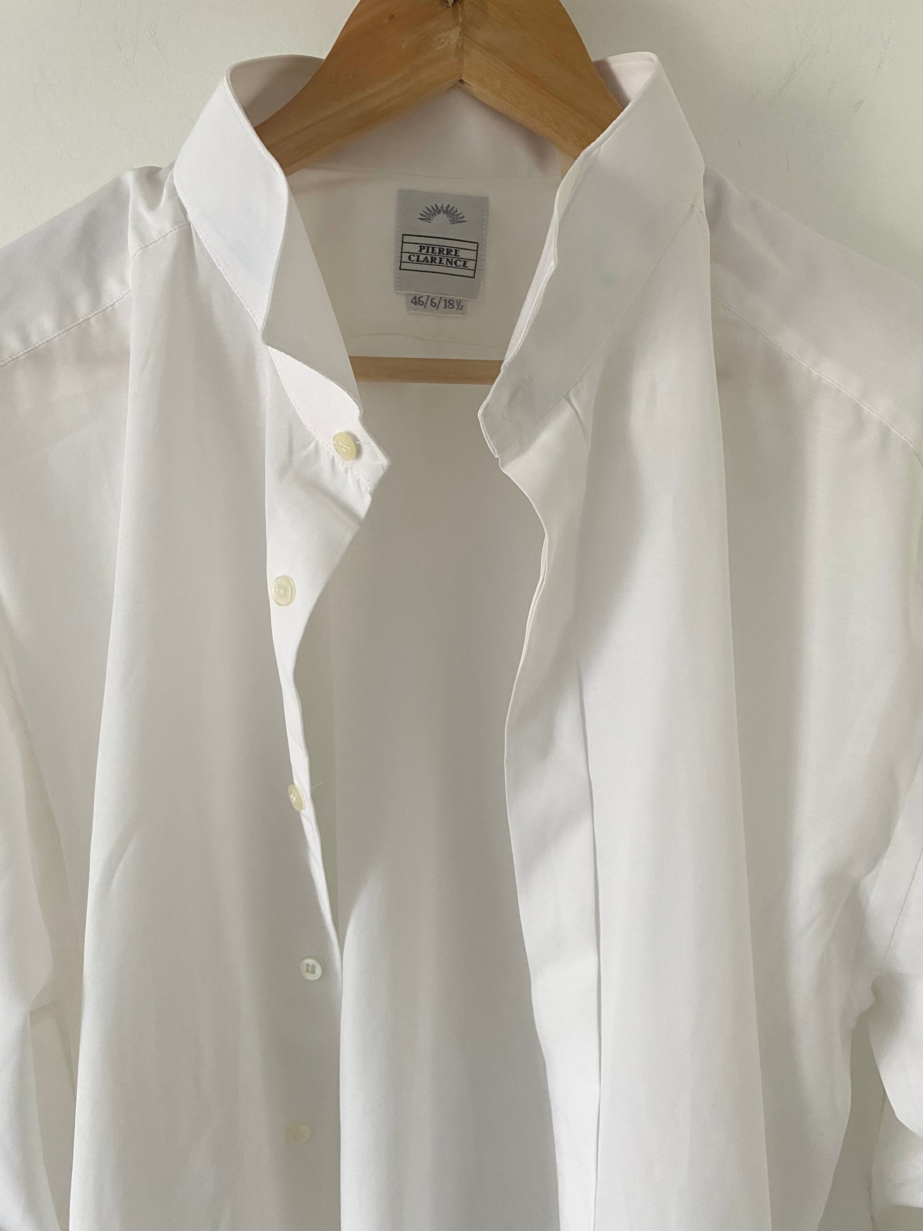 Duo Chemise blanche Homme & Boucles d’oreilles « Léopard » vintage