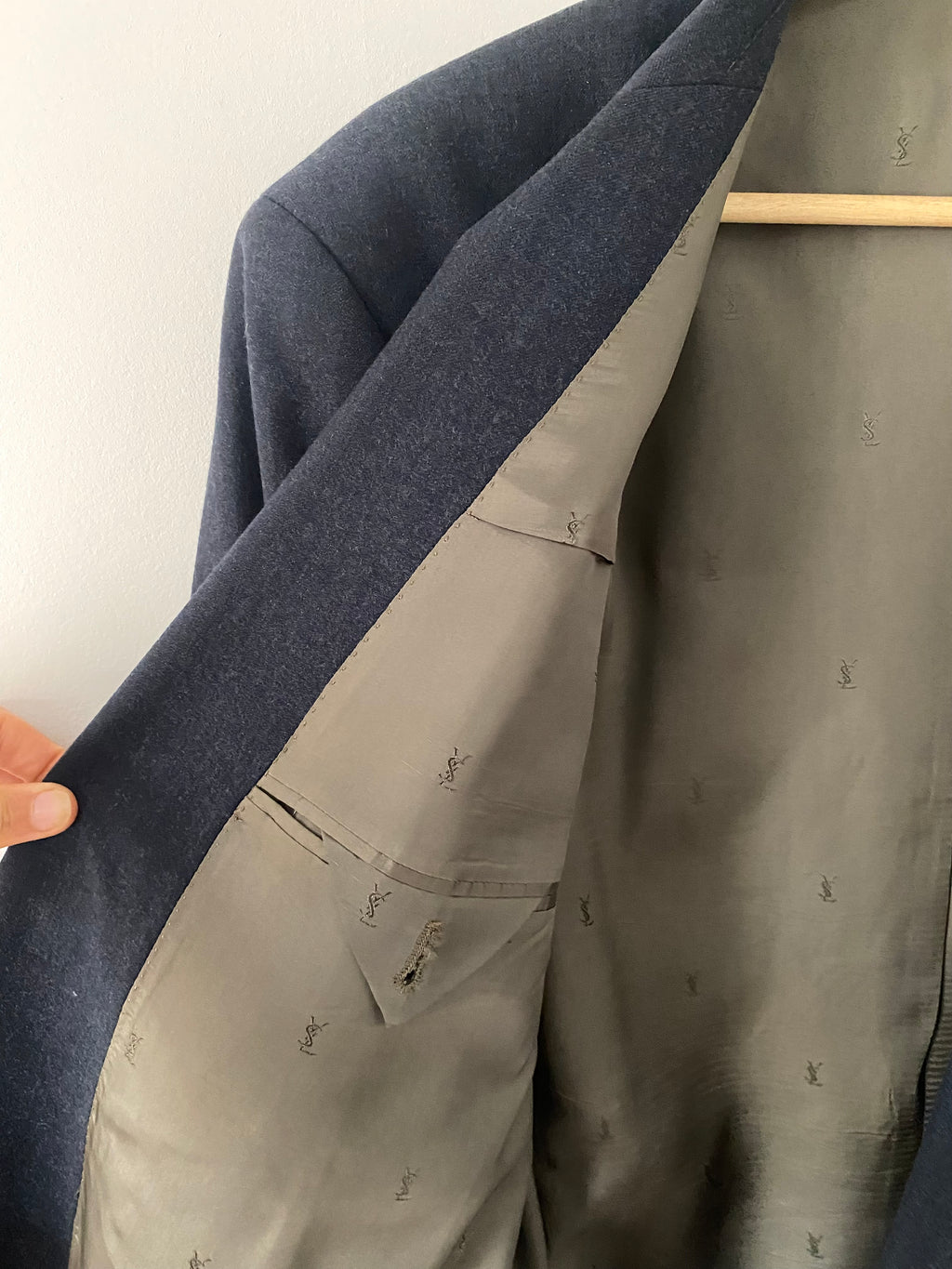 LUXE Men’s Blazer “YSL blue gray” & Vintage Bracelet Duo