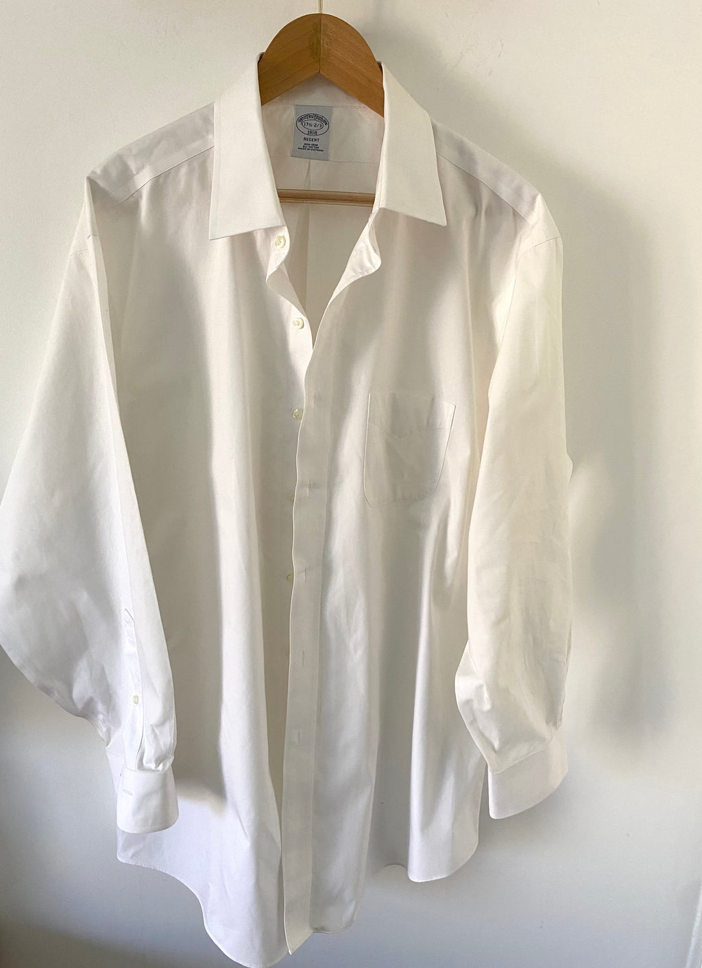 Duo Chemise blanche Homme oversize & Sac  « Cuir tresse » vintage