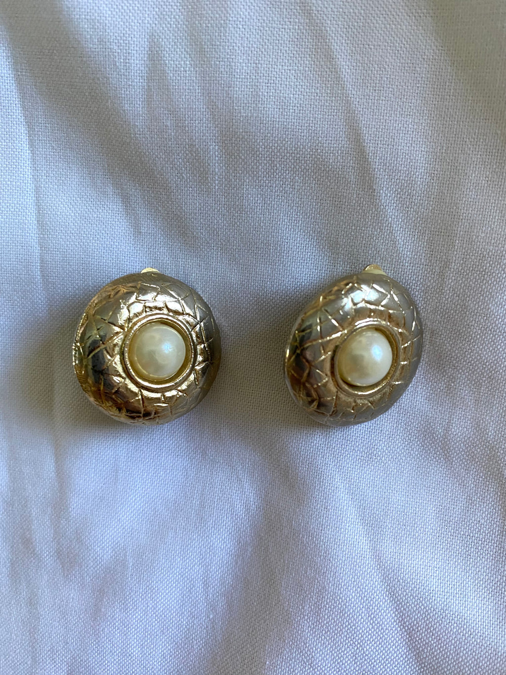 Duo Chemise blanche Homme oversize (+ Manchettes)  & Boucles d’oreilles « Donut’s»