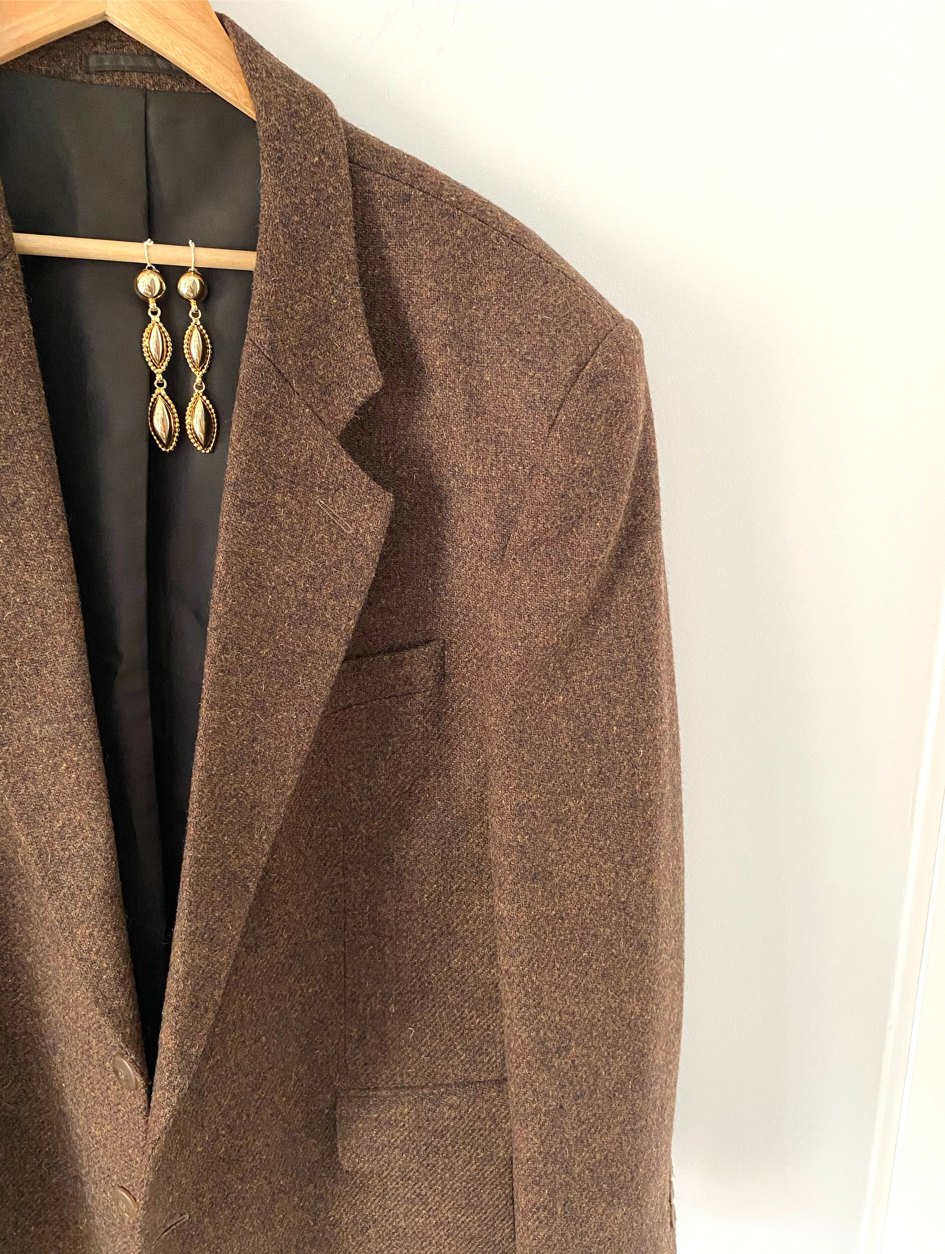 Duo Blazer Homme EDITORIAL  (super Oversize ) & Boucles d’oreilles « Diptyque losange » vintage