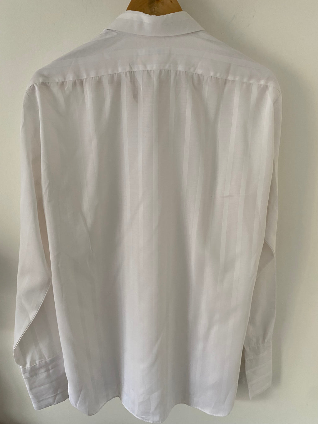 Duo Chemise blanche Homme (+ Manchettes) & Boucles d’oreilles « Inca » vintage