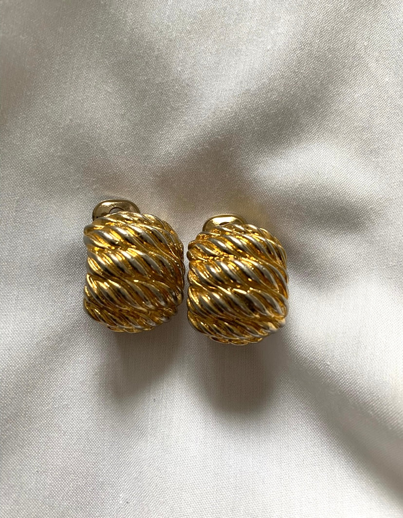 Duo Blazer Homme EDITORIAL ( super Oversize) & Boucles d’oreilles « Escargot  »